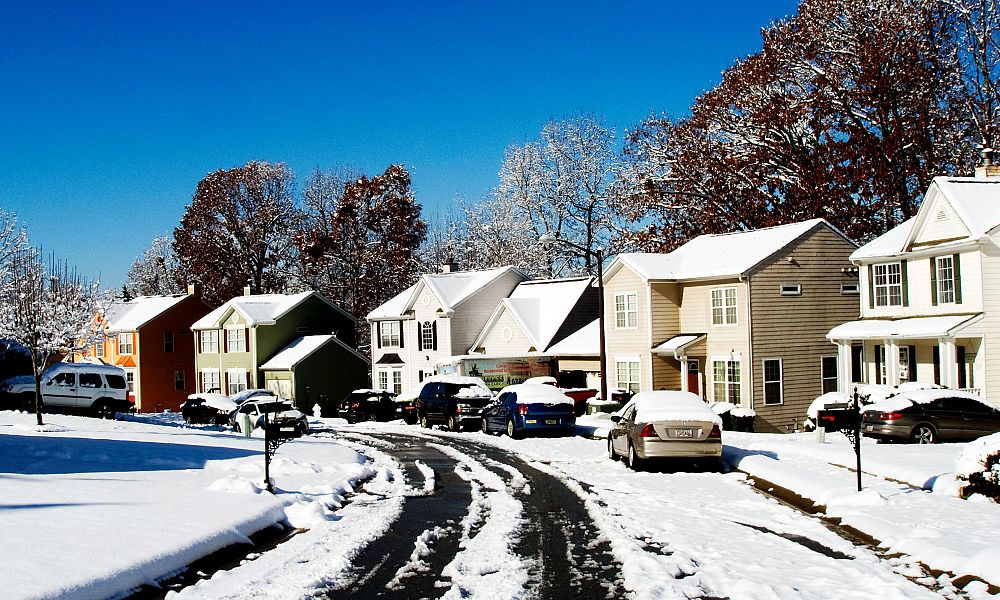 8 tips to protect your home when you go on vacation in the winter